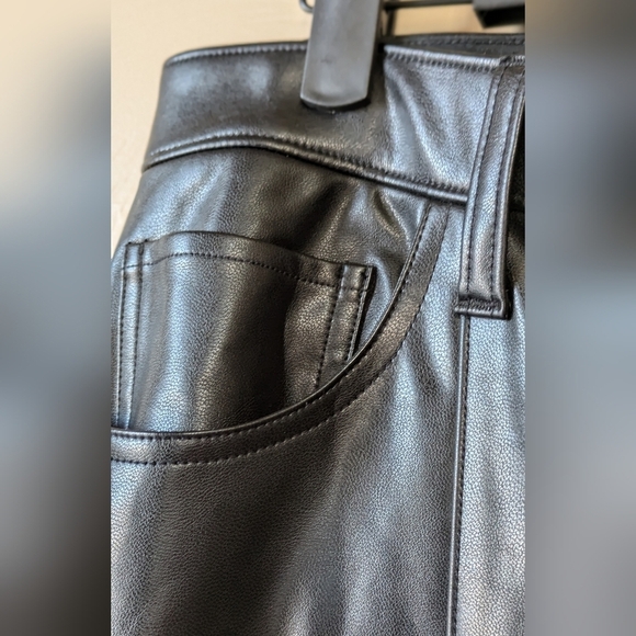 ABERCROMBIE & FITCH Vegan Leather Pants,  90s Straight High-Rise, Size 16 - Picture 9 of 11